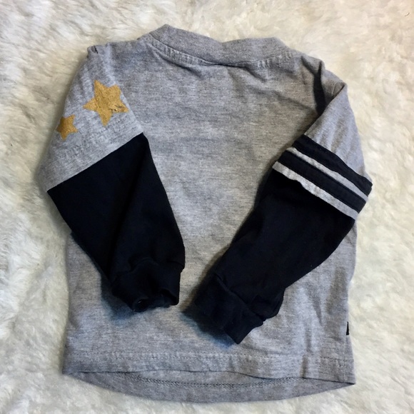 {3/$25} Bundle of two 12 month tee shirts - Picture 5 of 7